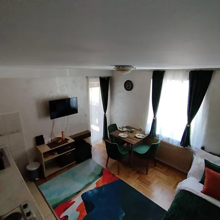 Ogi Apartment